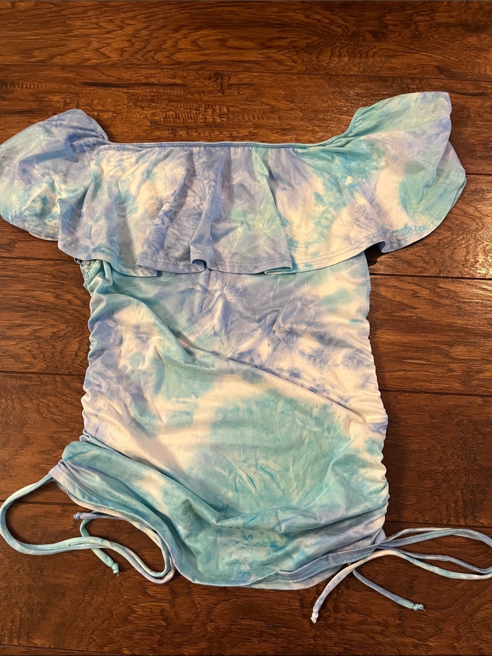 Women’s Off-Shoulder One-Piece Swimsuit in Light Blue Tie-Dye